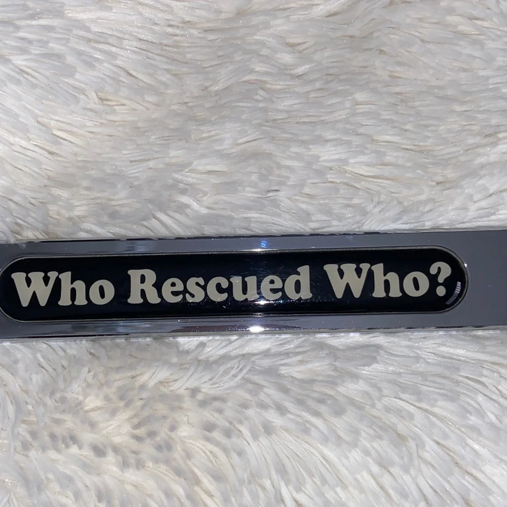 License plate frame, “I ❤️ My Dog” chrome plated finish decorative paw print.